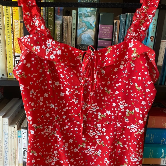 Cute Floral Ruffle Dress - Picture 2 of 5